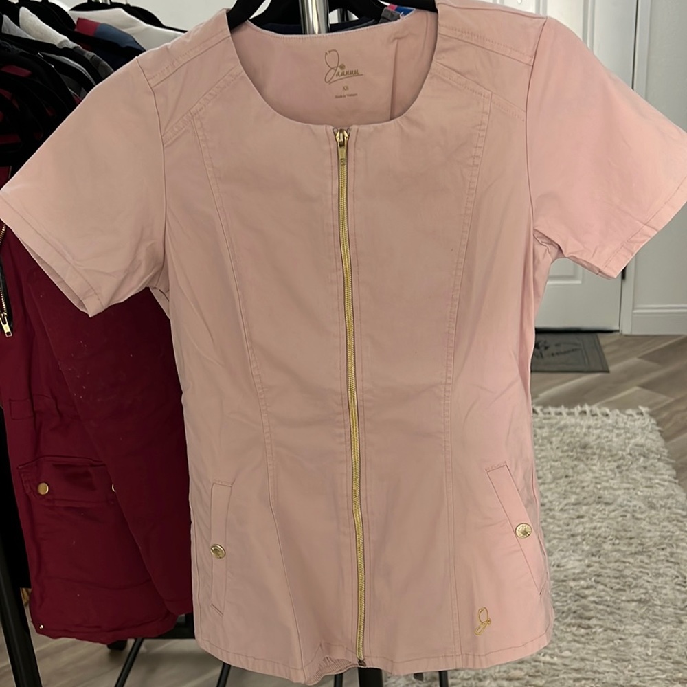 Jaanuu Pink scrub set XS